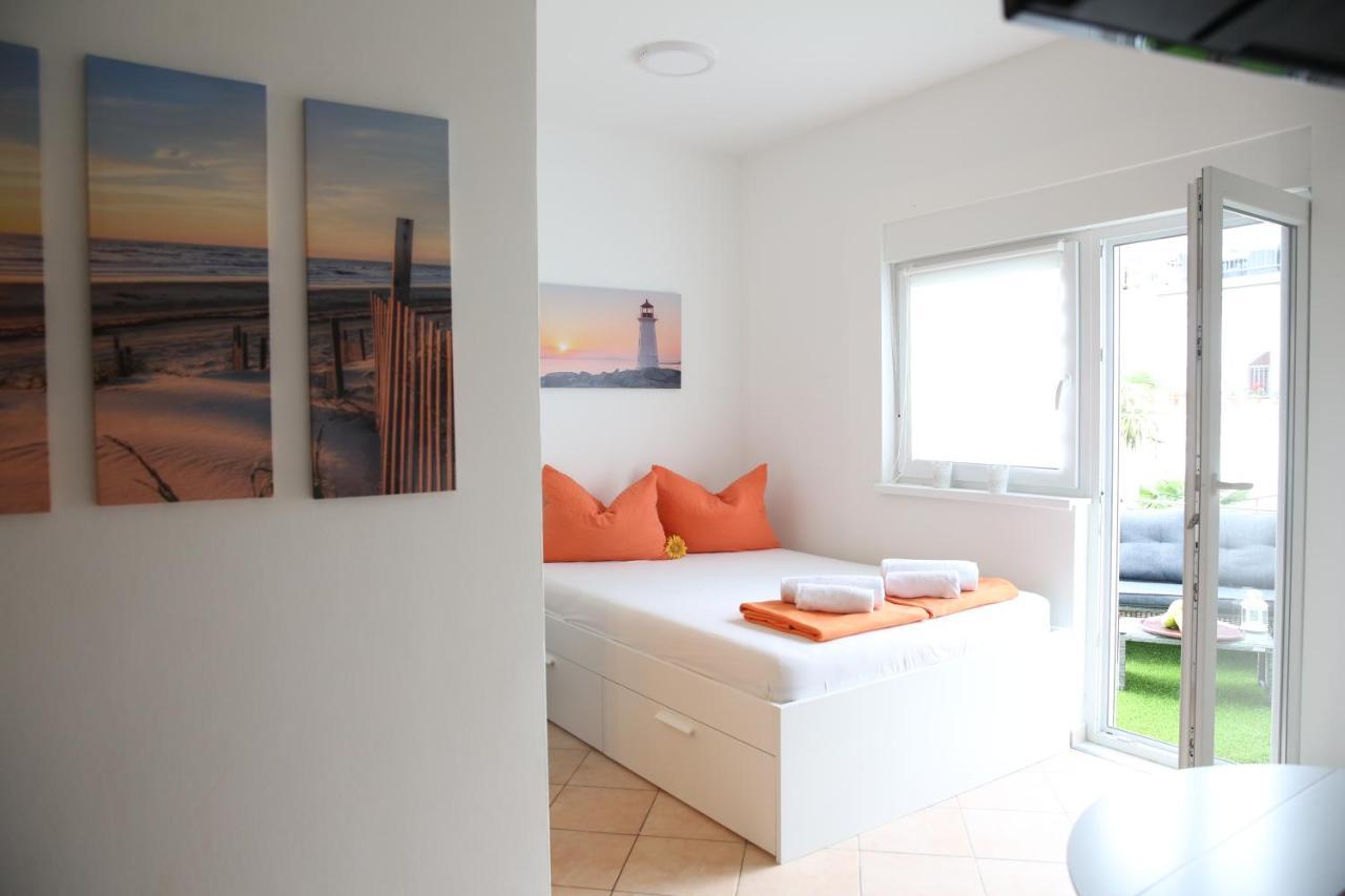 Villa Mit Whirlpool Fuer 32 Per Crikvenica Exteriör bild