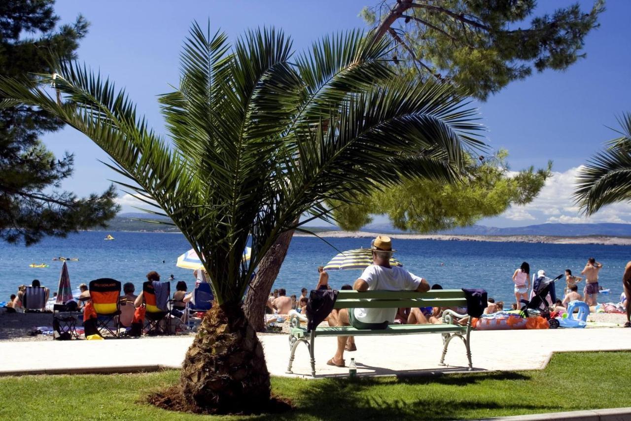 Villa Mit Whirlpool Fuer 32 Per Crikvenica Exteriör bild