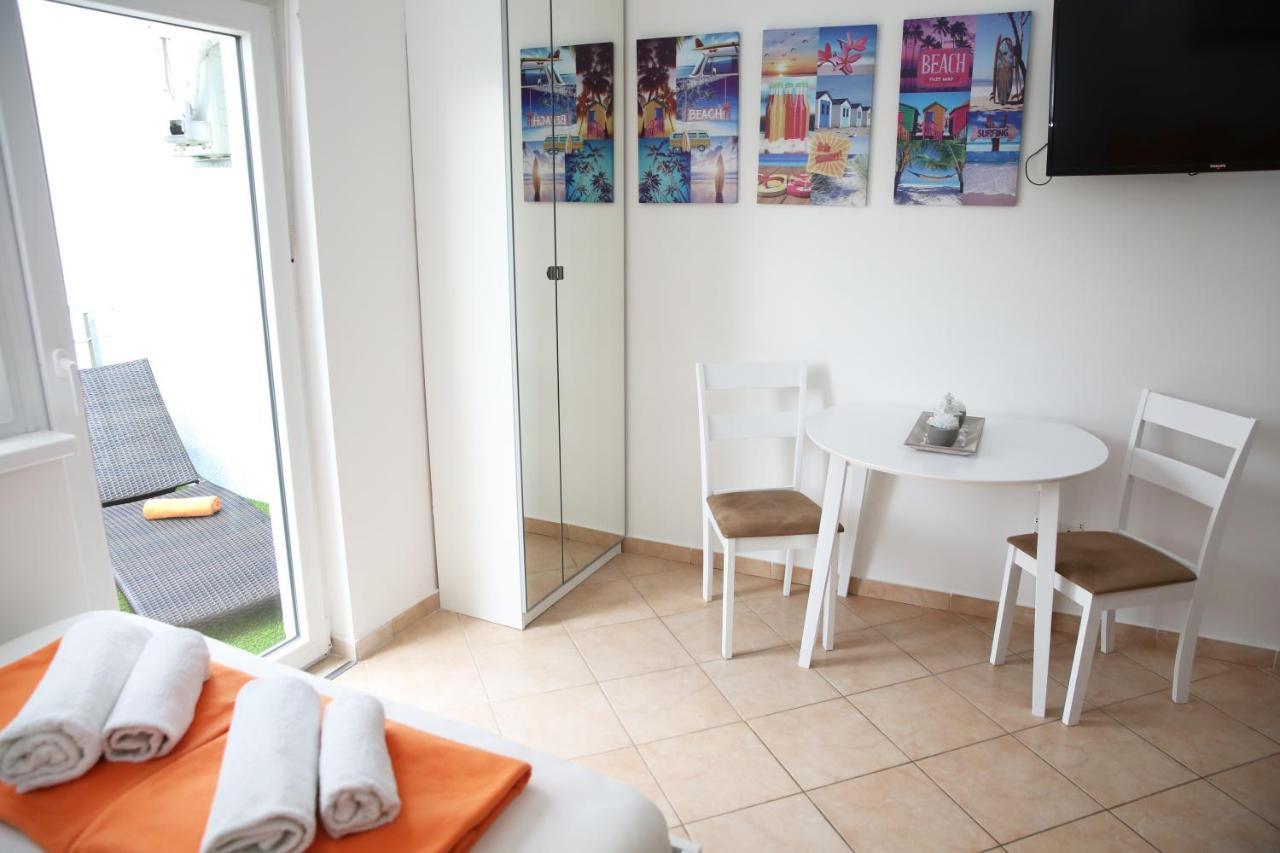 Villa Mit Whirlpool Fuer 32 Per Crikvenica Exteriör bild