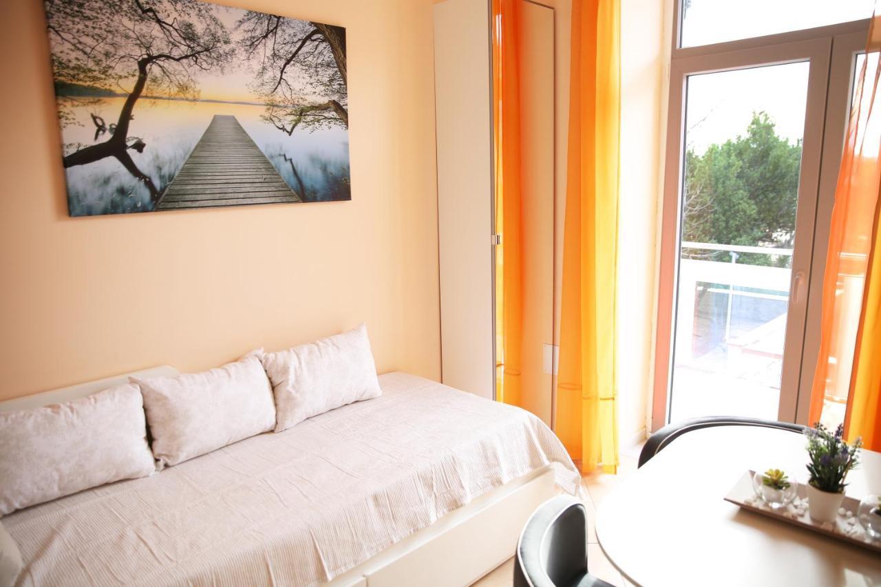 Villa Mit Whirlpool Fuer 32 Per Crikvenica Exteriör bild